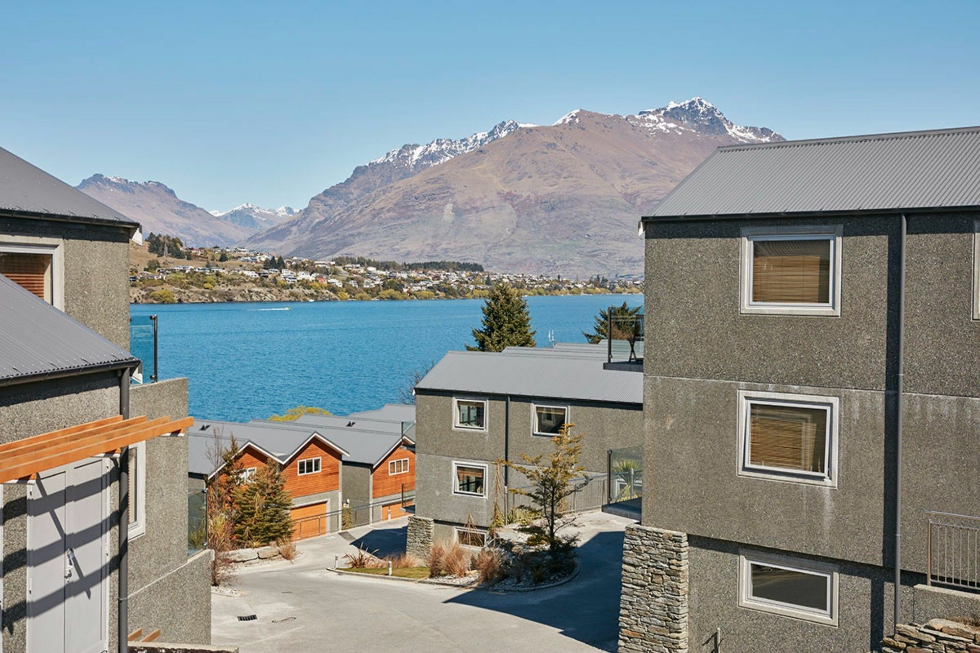 Alpine Village - 2 Bedroom Executive Apartment Queenstown Exterior photo