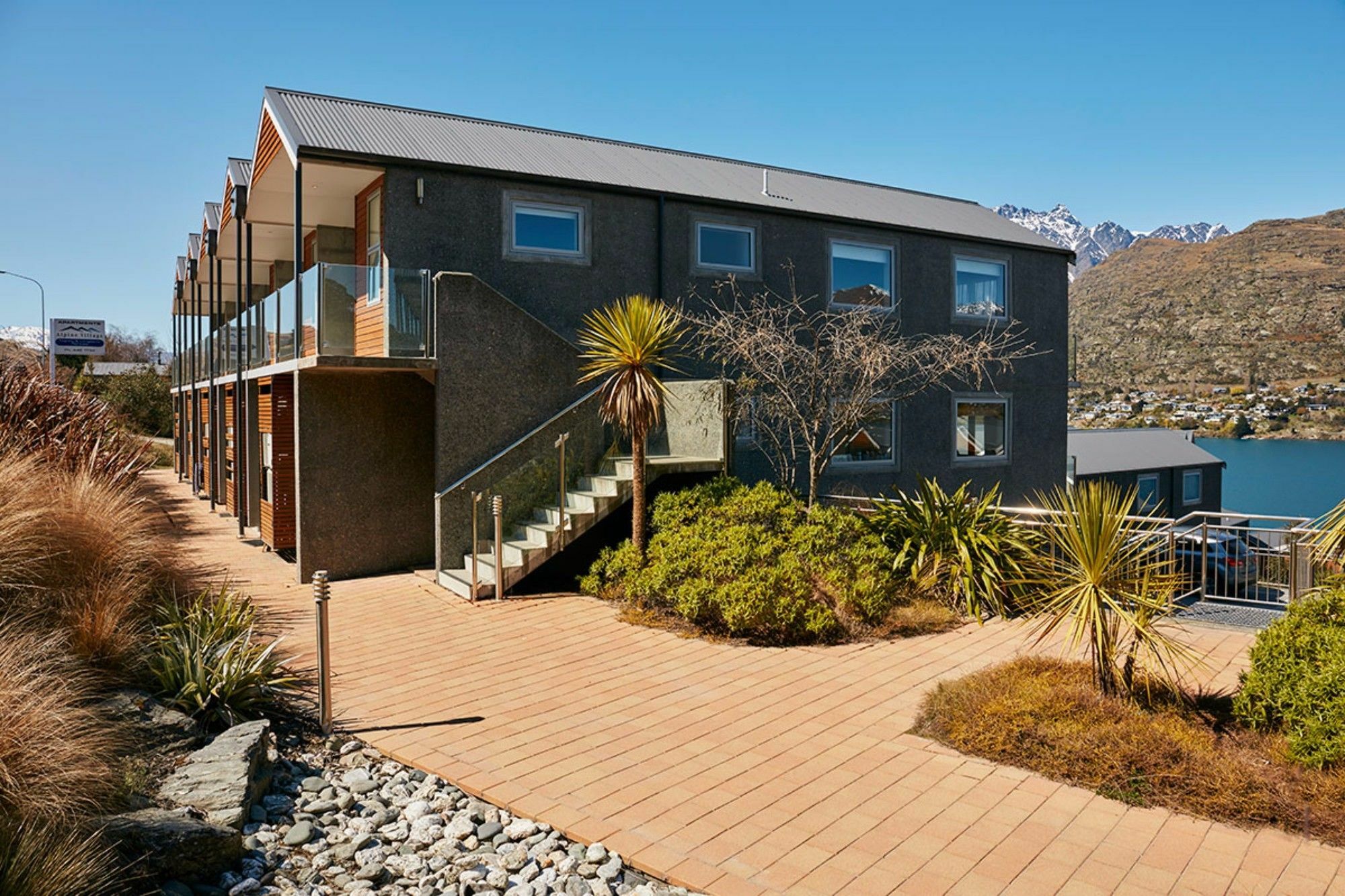 Alpine Village - 2 Bedroom Executive Apartment Queenstown Exterior photo